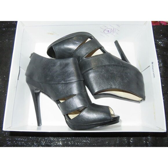 Calvin Klein Patrish Brand New!! Black Italian Leather Caged Heels Pumps sz 7.5 - Picture 2 of 13